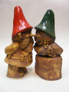 Kissing Gnomes